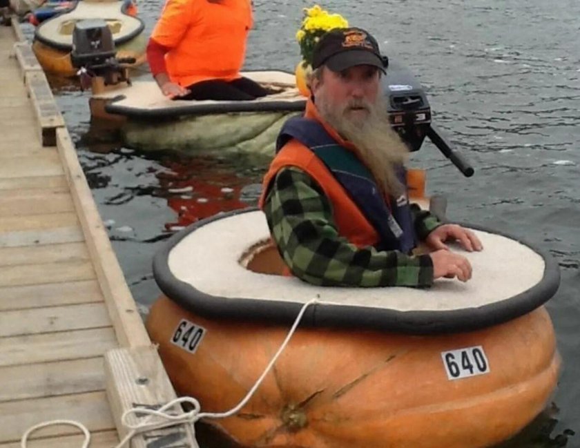 Смешная лодка