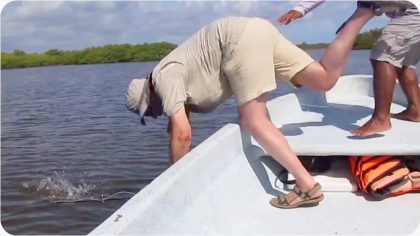 Мужик на лодке