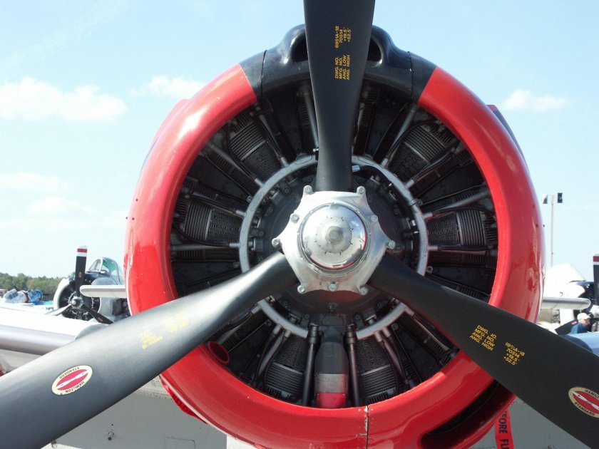 Винт самолета