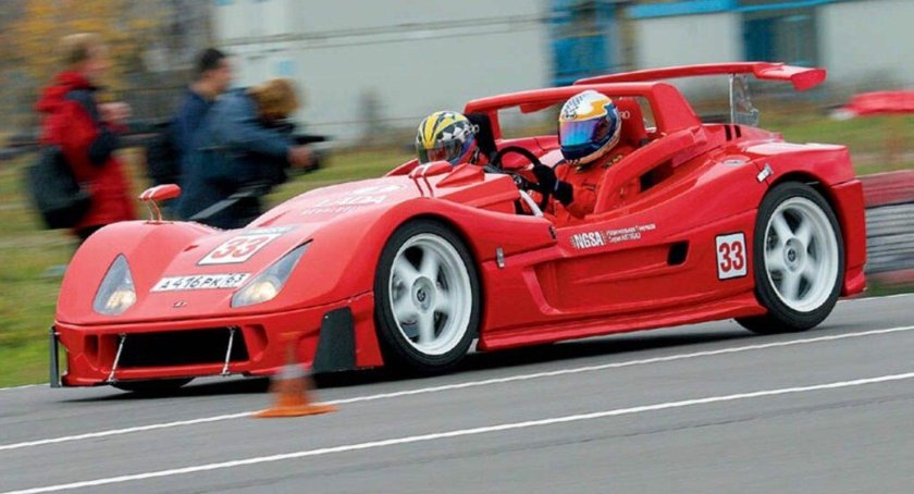 Лада революшен 2