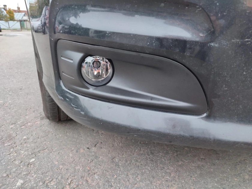 Противотуманка Ситроен с4