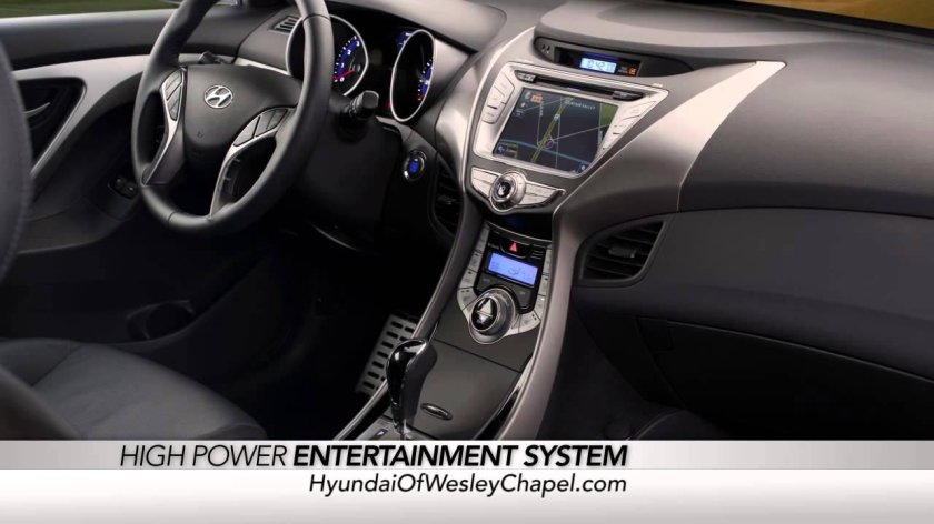 Хендай Элантра 2012 салон