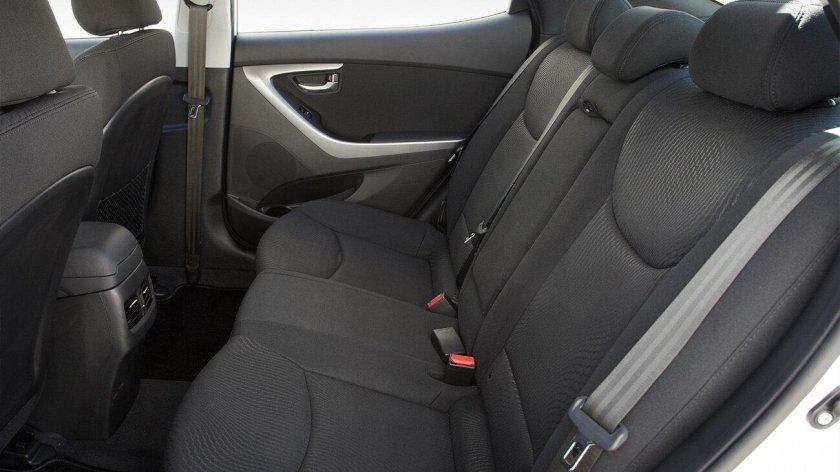 Хендай Элантра салон задний ряд