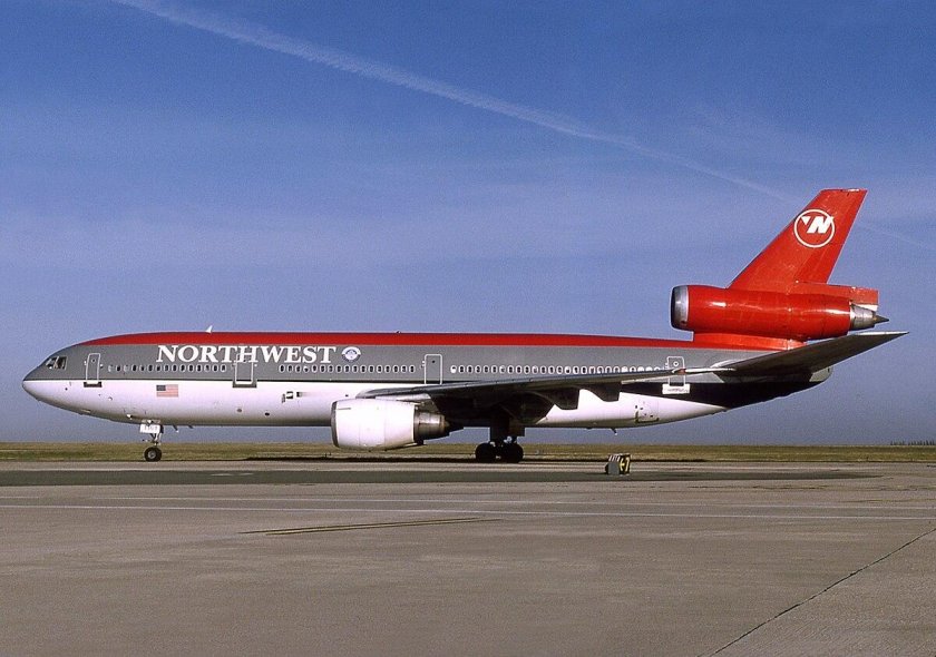 Дуглас ДС-10