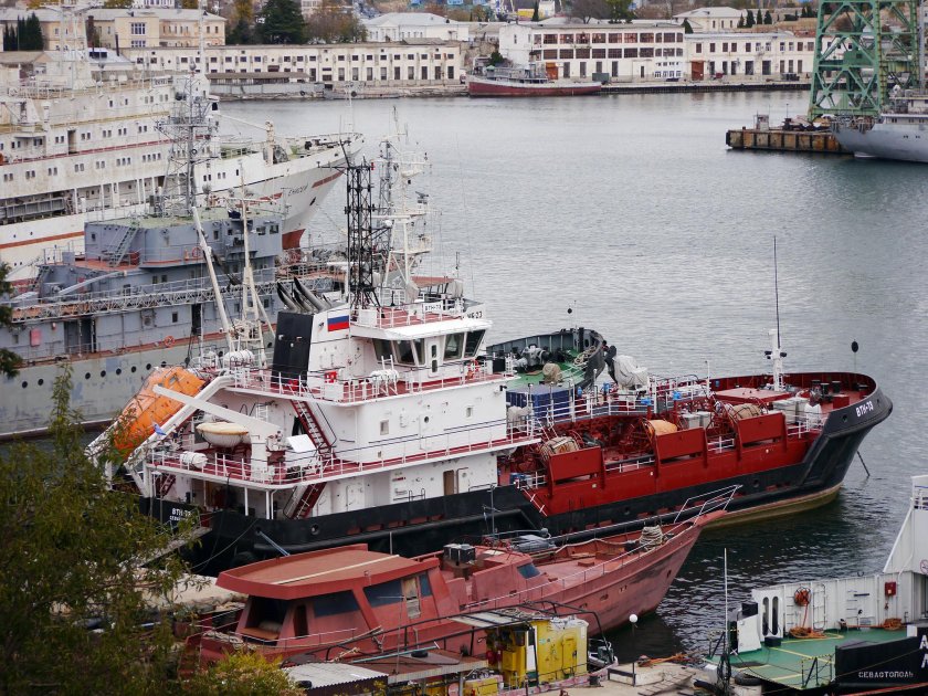 Вице Адмирал паромов