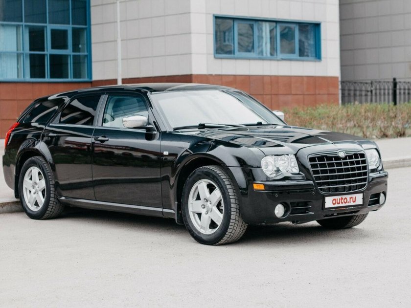 Крайслер 300с универсал