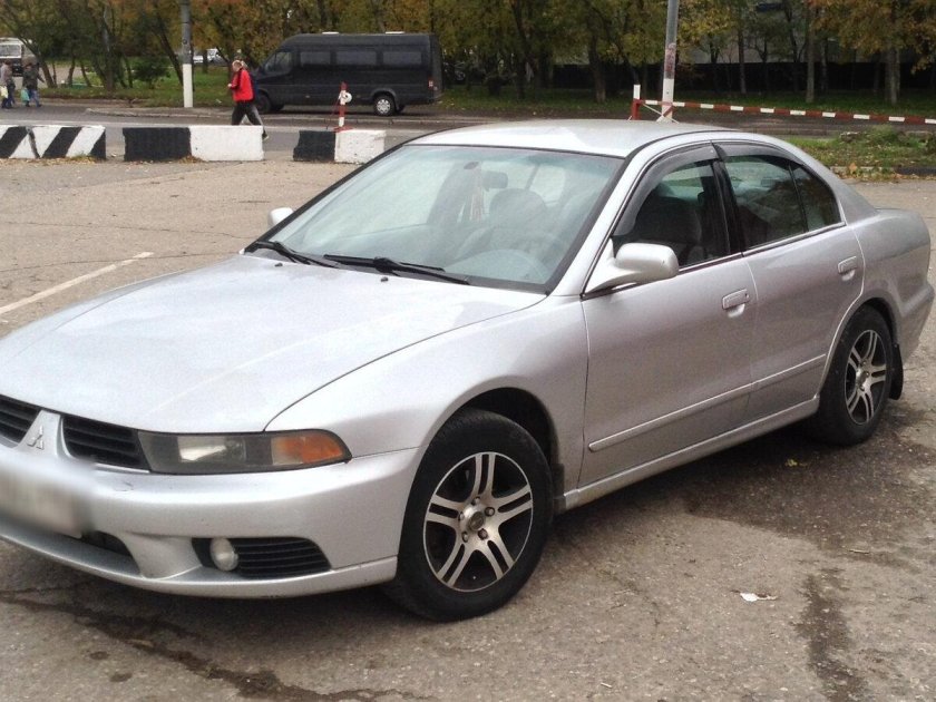 Митсубиси Галант 8 2003