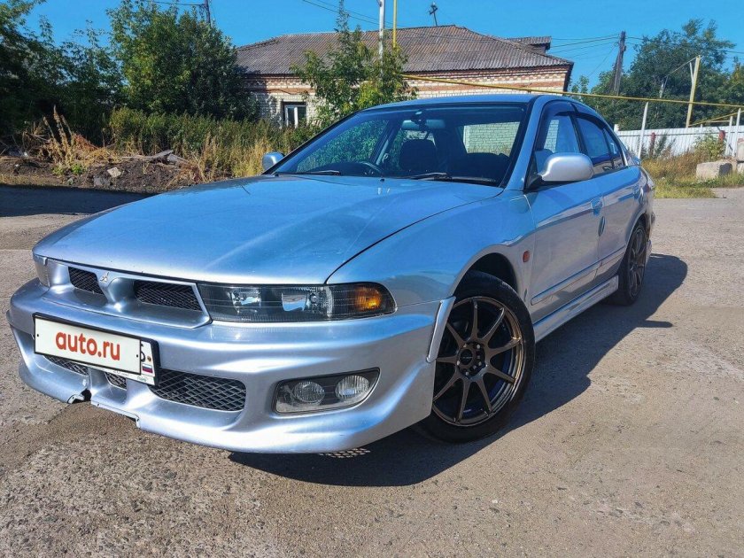 Mitsubishi Galant 2003