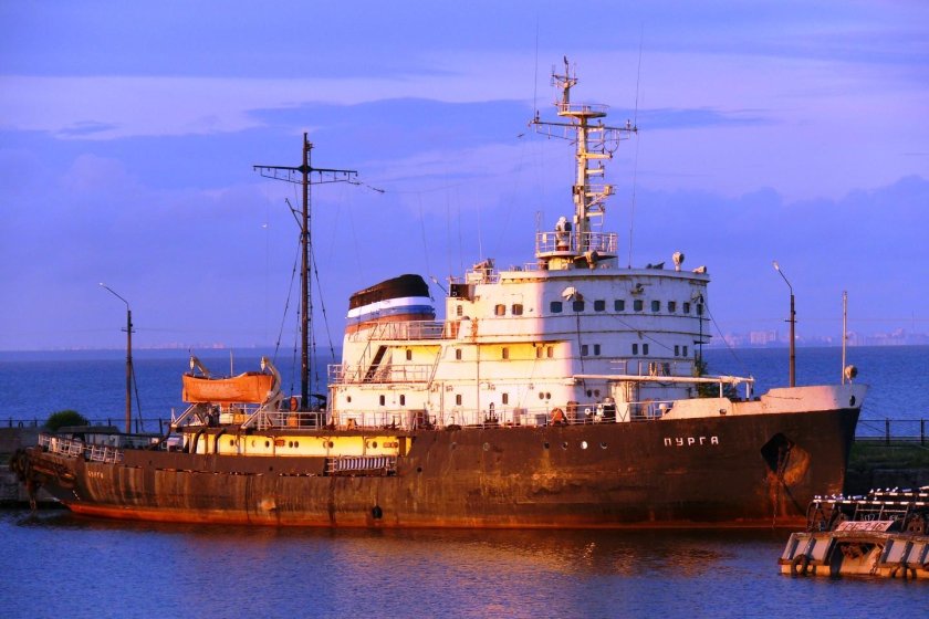 Теплоход Лепсе