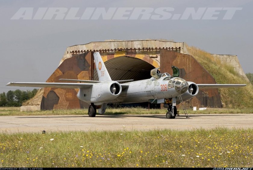 Самолет ил-28