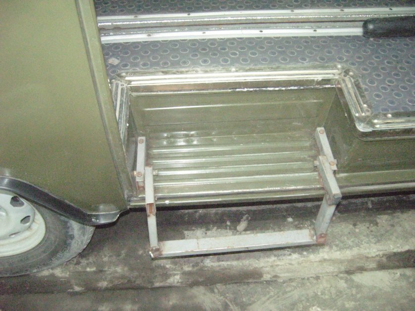 Подножка откидная УАЗ 452