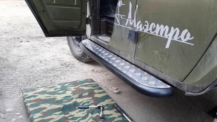 Пороги на УАЗ Хантер