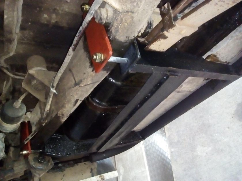 Защита бака УАЗ 469