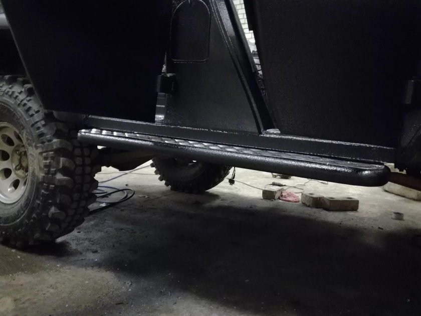 Подножки на УАЗ Хантер