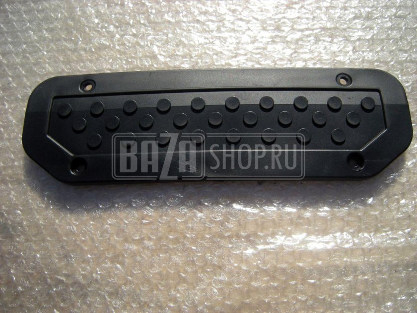 Накладка подножки УАЗ Хантер