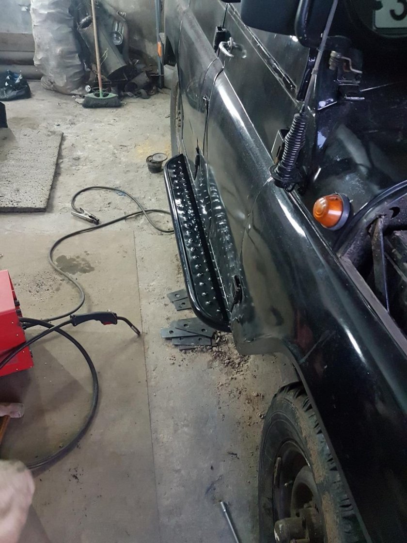 Подножки на УАЗ 469 своими руками