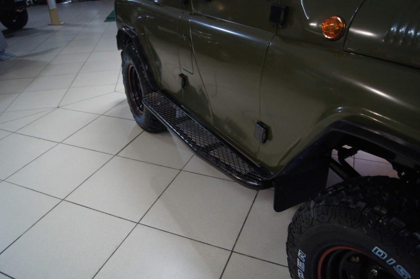 Силовые пороги риф на УАЗ 469