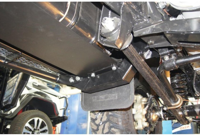 Силовые пороги риф на УАЗ 469