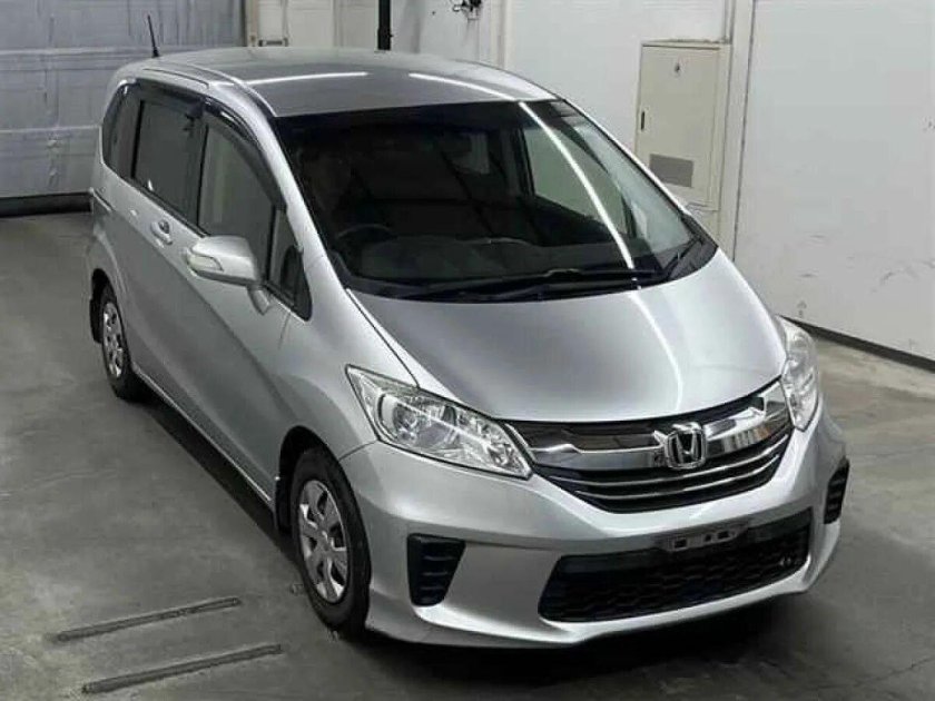 Honda freed 2022