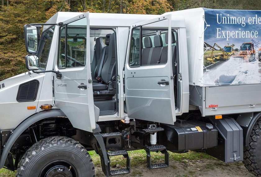 Mercedes-Benz Unimog сдвоенная кабина