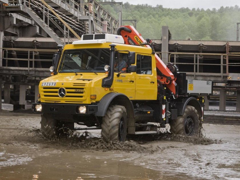 Mercedes-Benz Unimog u5000