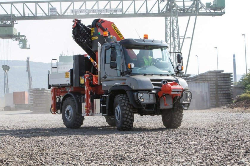 Mercedes Unimog Manipulator