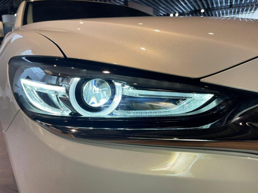 Фара Kia Cerato 4