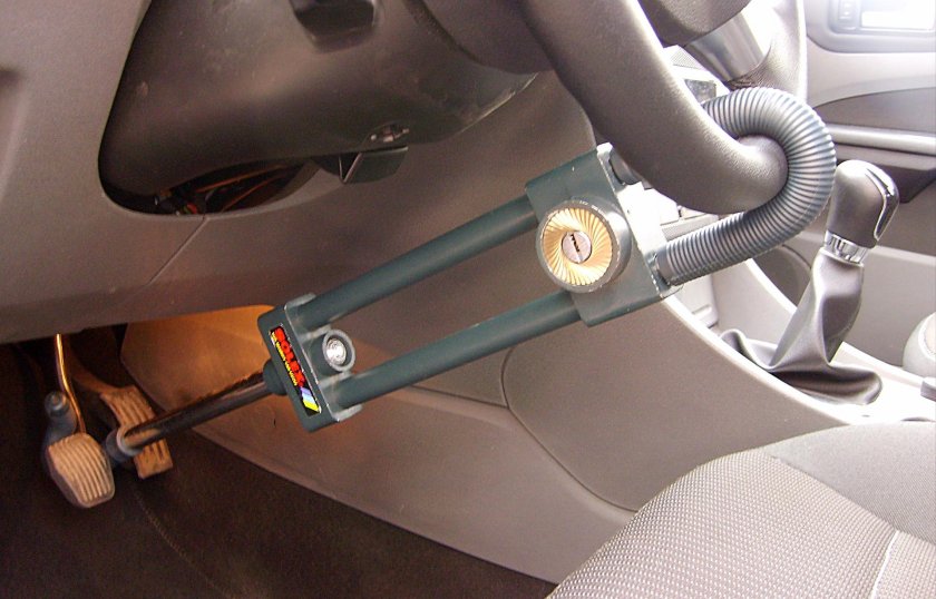 Блокиратор руля ВАЗ 2115