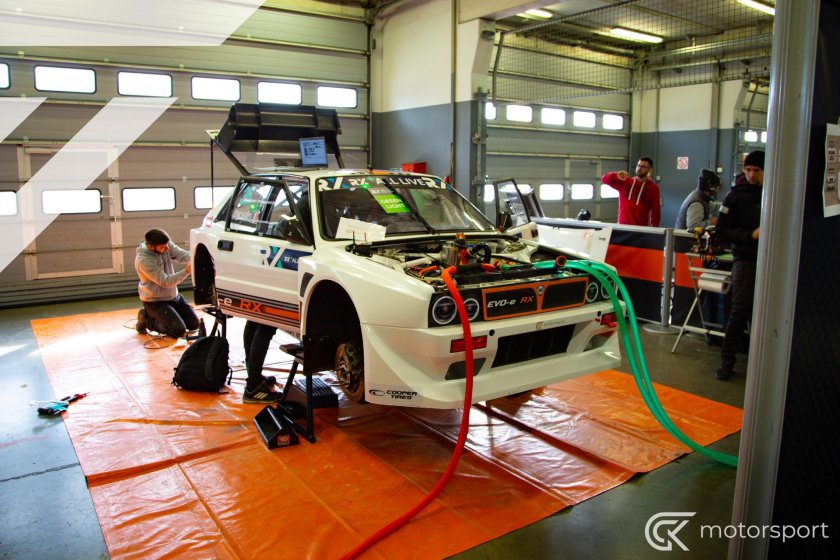 Лянча электромобиль