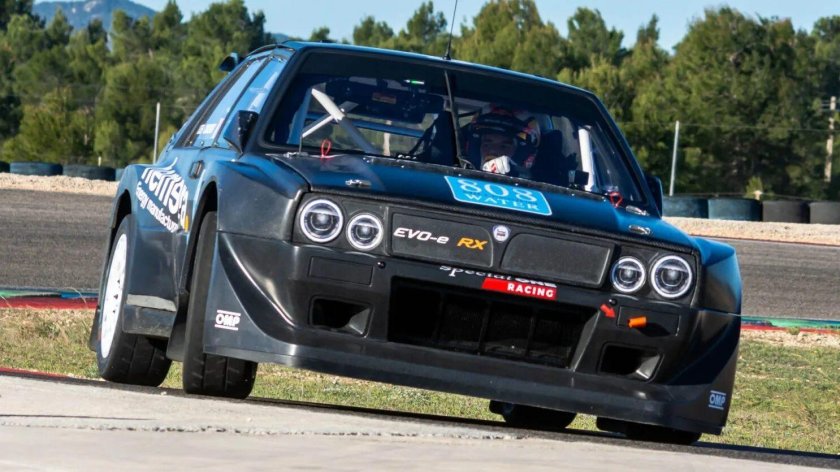 Lancia Delta EVO Martini 6