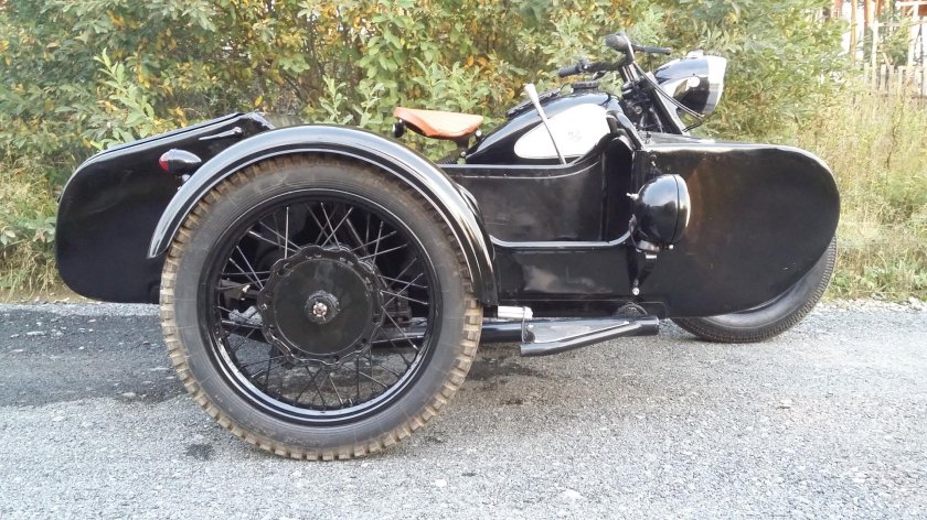 Мотоцикл Урал боббер с коляской