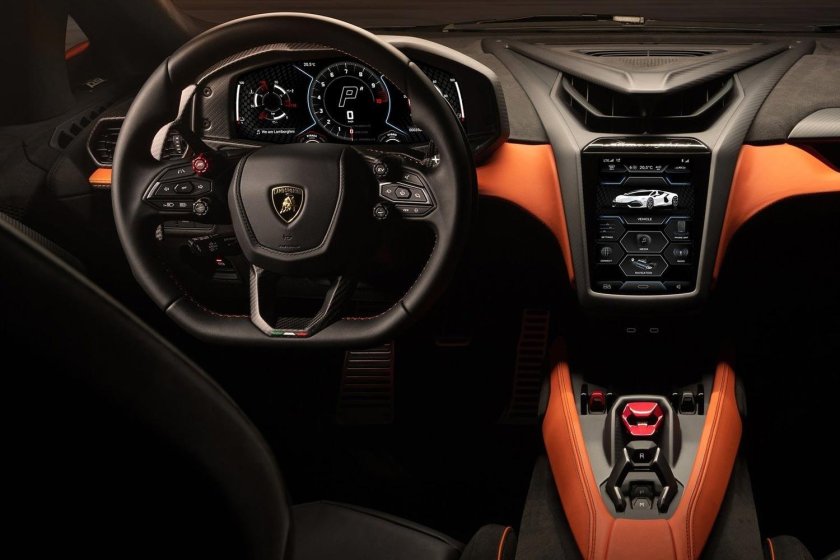 Ламборгини ревуелто