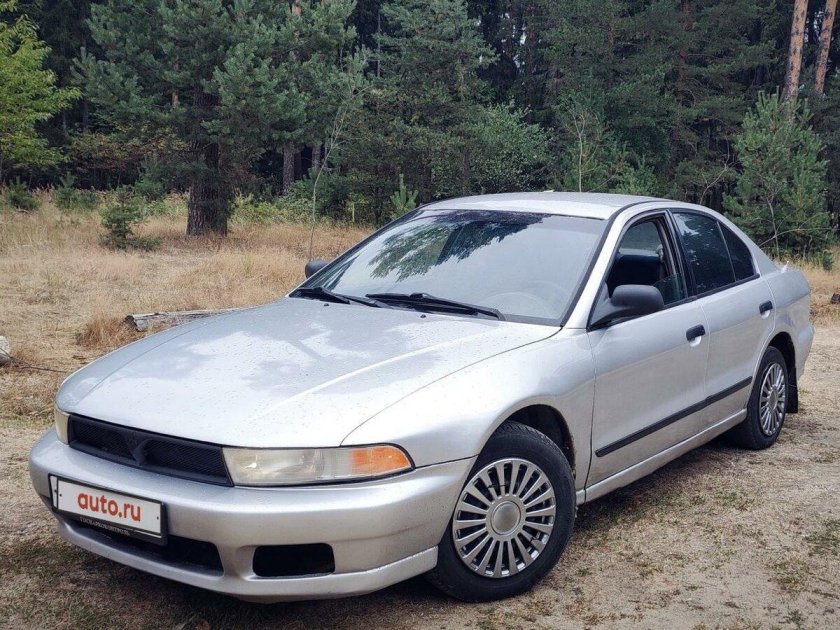 Привод Митсубиси Галант 8 американец 2.4 автомат