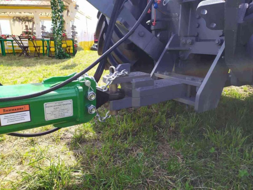 Тяговый брус на к-744