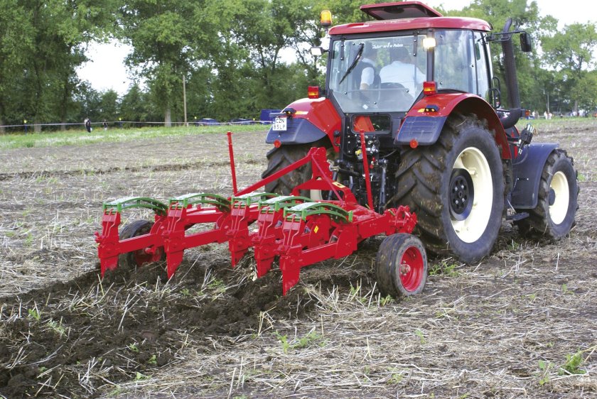 Глубокорыхлитель уния