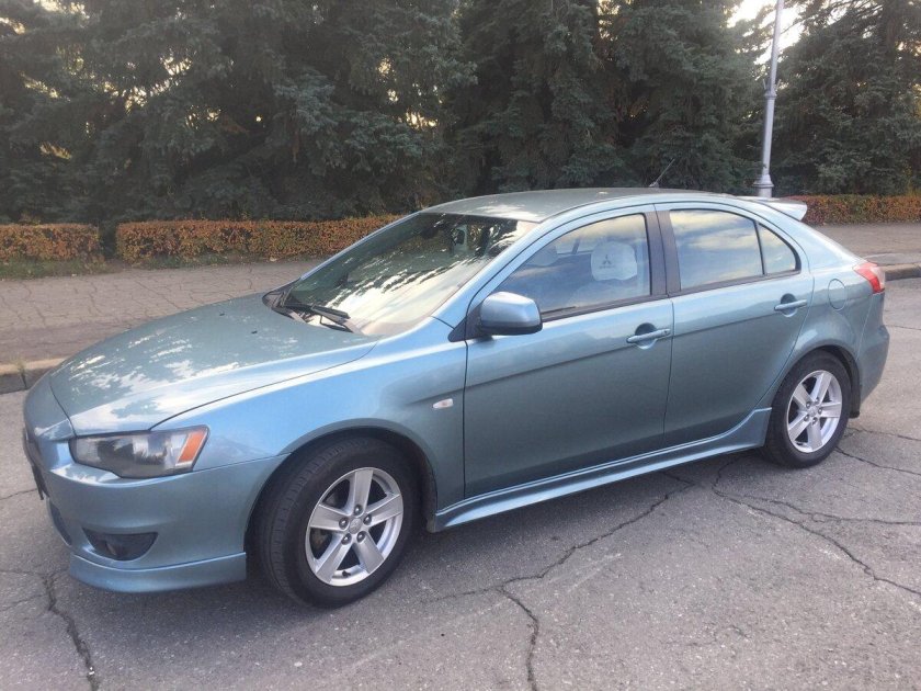 Митсубиси Лансер хэтчбек 2008