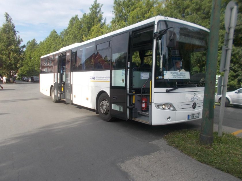 Mercedes-Benz Intouro