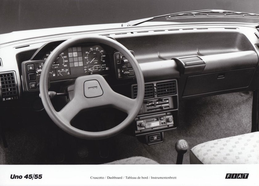 Fiat uno 1993 салон