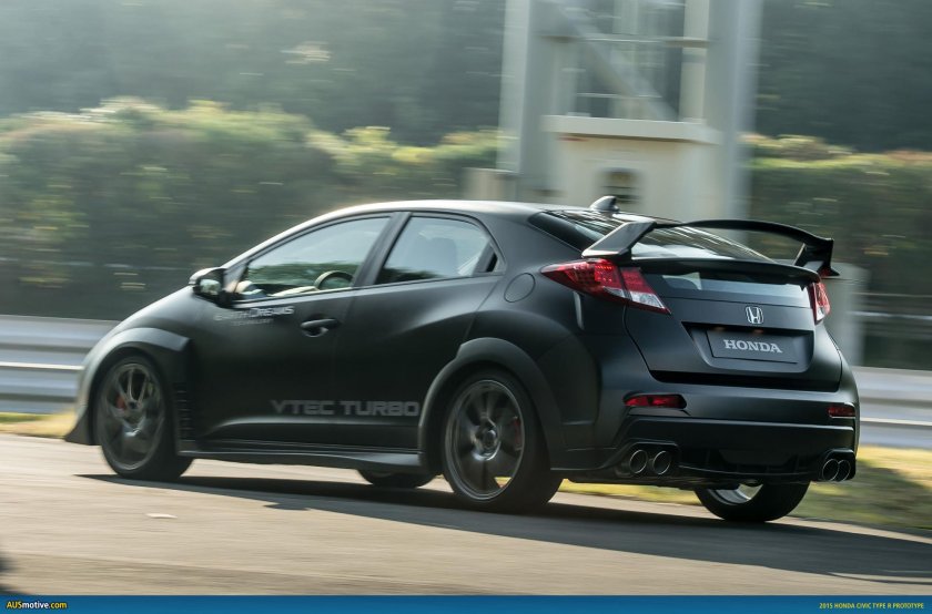 Honda Civic 2015 хэтчбек