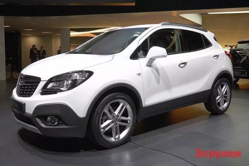 Белый кроссовер