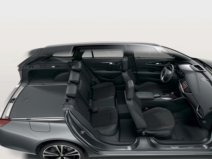Салон Opel Insignia Sports Tourer 2020