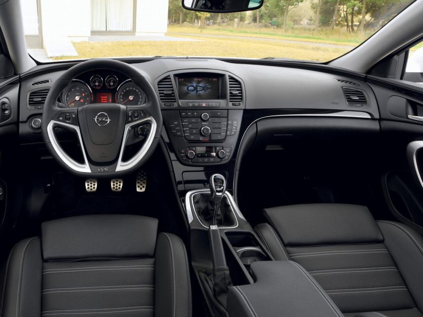 Opel Insignia OPC