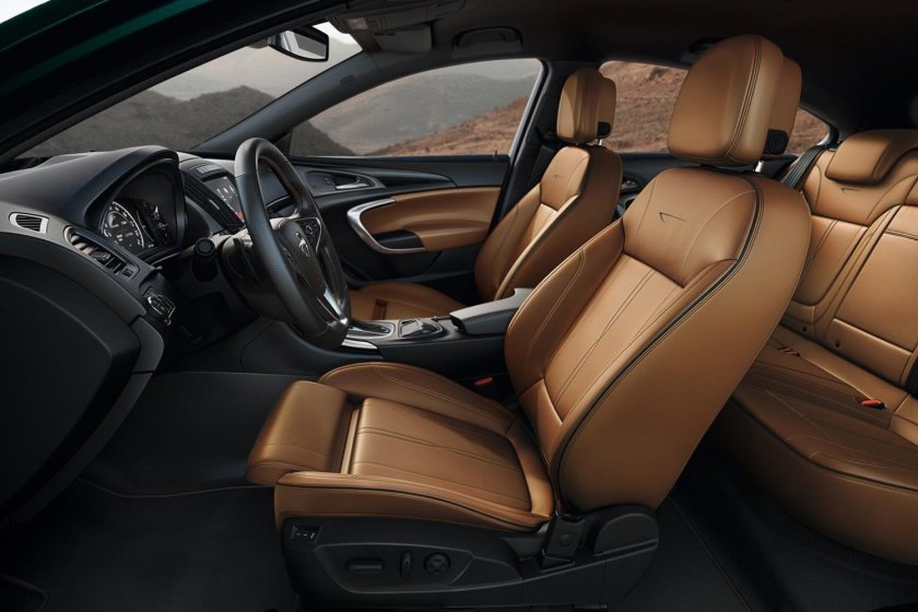 Opel Insignia Country Tourer салон