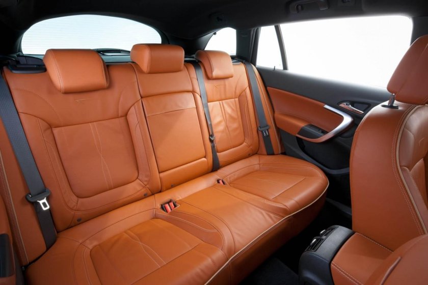 Opel Insignia универсал кожаный оранжевый салон