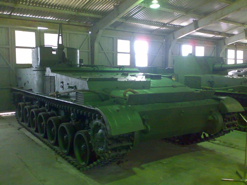 БТР-112 бронетранспортёр