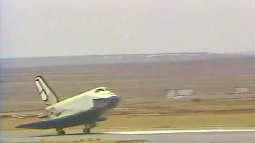 Посадка Бурана миг-25