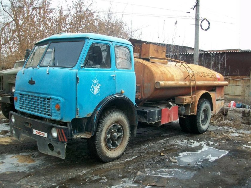 МАЗ 500 топливозаправщик