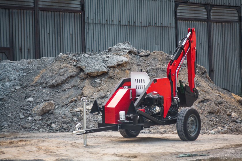 Прицепной экскаватор