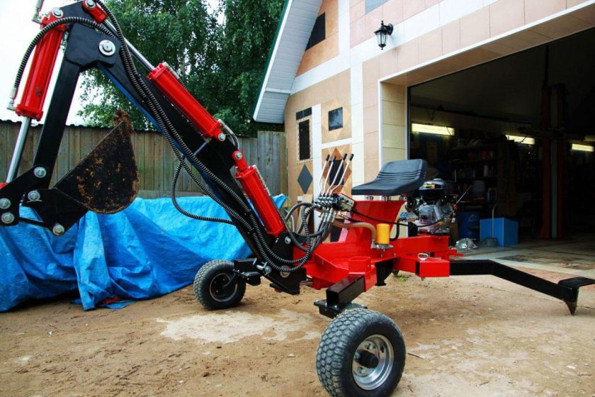 Мини-экскаватор Landformer 100