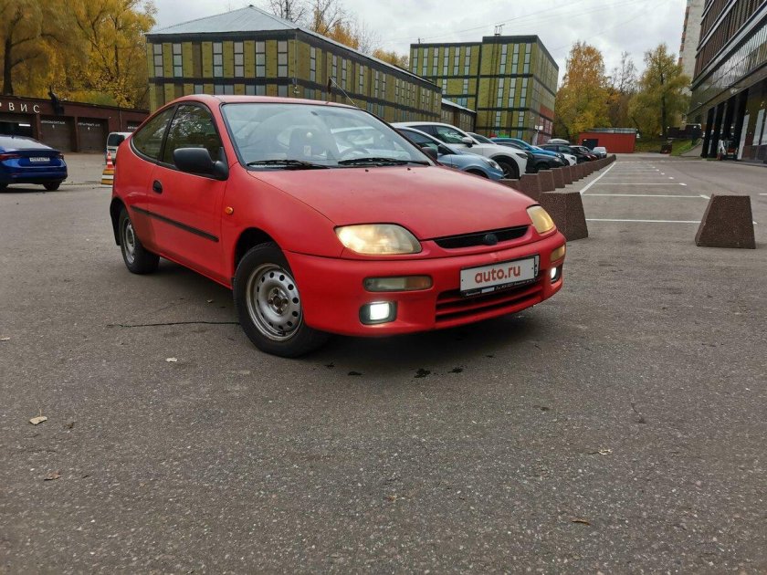 Mazda 323 1995